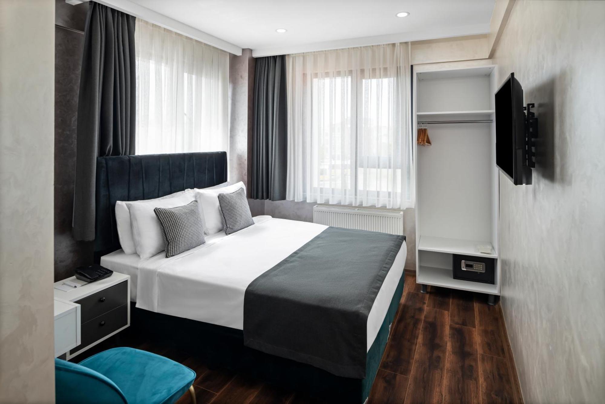 Istanbul Efes Hotel Room photo