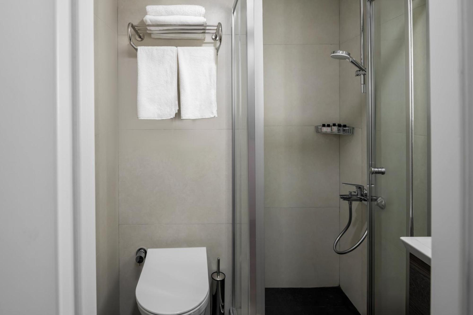 Istanbul Efes Hotel Room photo